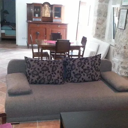 Apartment Dubrava *